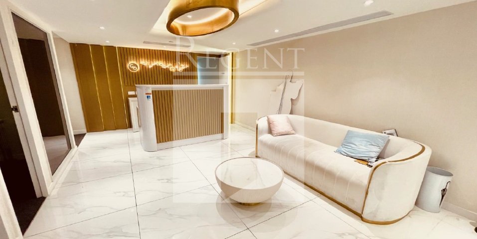 CARNARVON PLAZA (加拿芬广场)